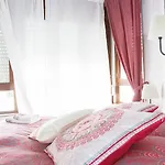 La Ballena Bed & Breakfast
