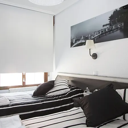 Alojamiento La Ballena Santoña