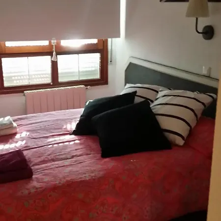 Alojamiento La Ballena Bed & Breakfast Santoña