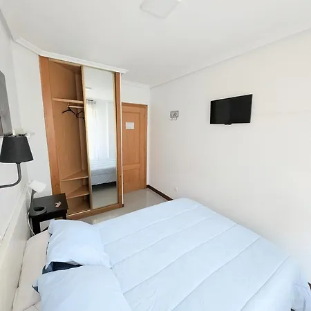 La Ballena Bed & Breakfast Santona