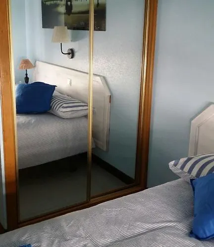 Bed & Breakfast Alojamiento La Ballena *