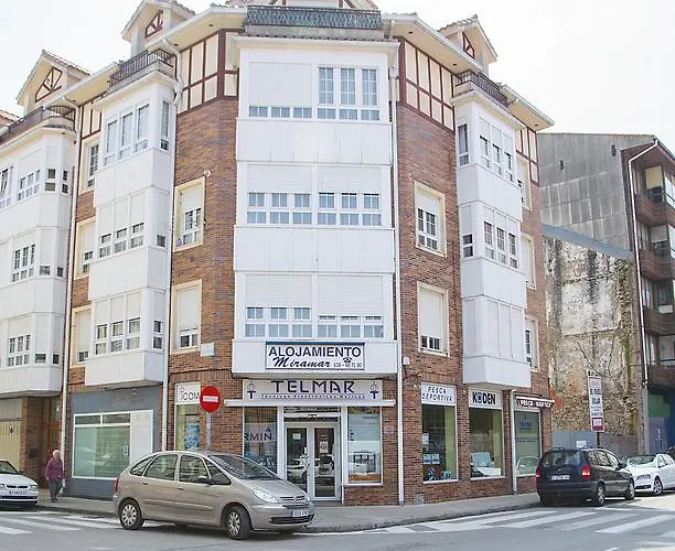 Bed & Breakfast Alojamiento La Ballena Santoña