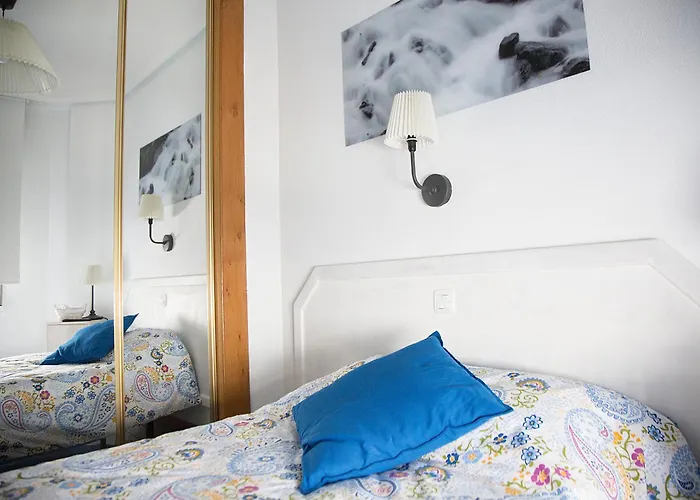 Alojamiento La Ballena Santoña