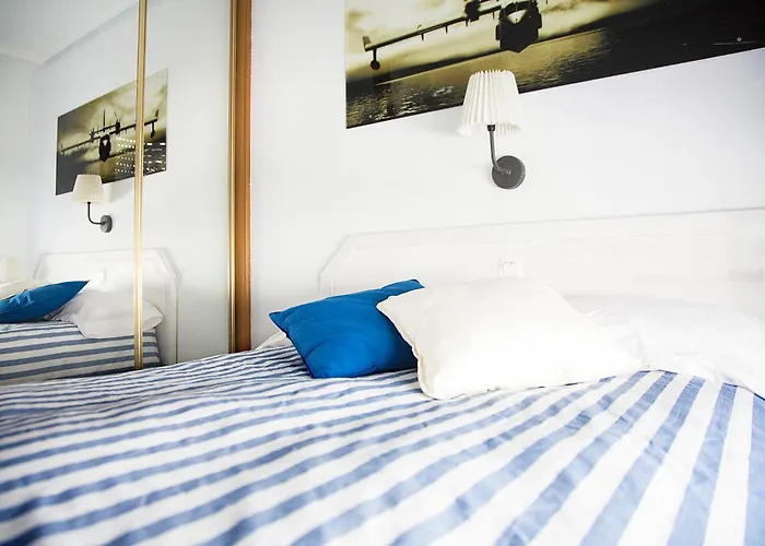 Alojamiento La Ballena * Santoña